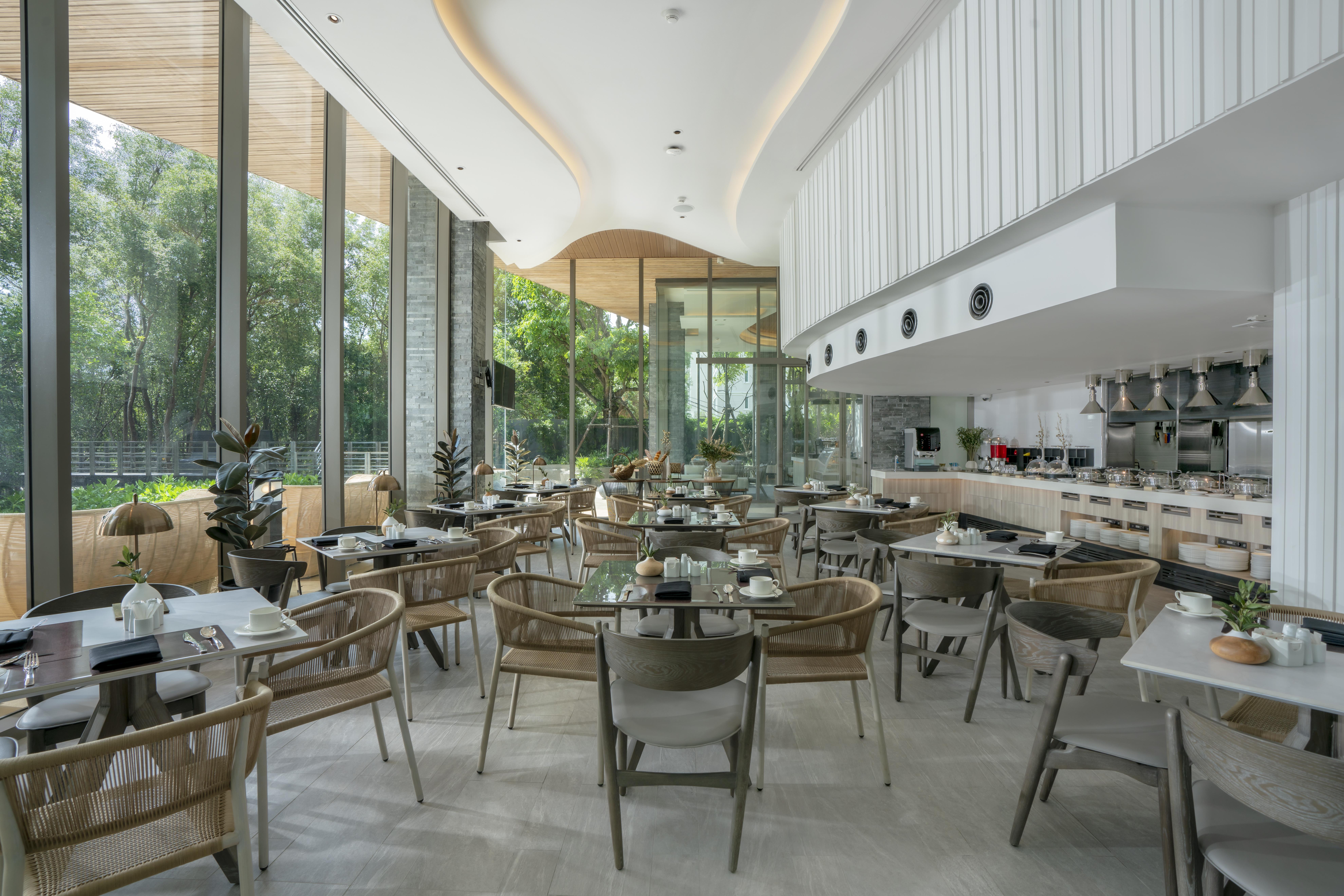 Bayphere Hotel Pattaya Jc Na Chom Thian Esterno foto The restaurant